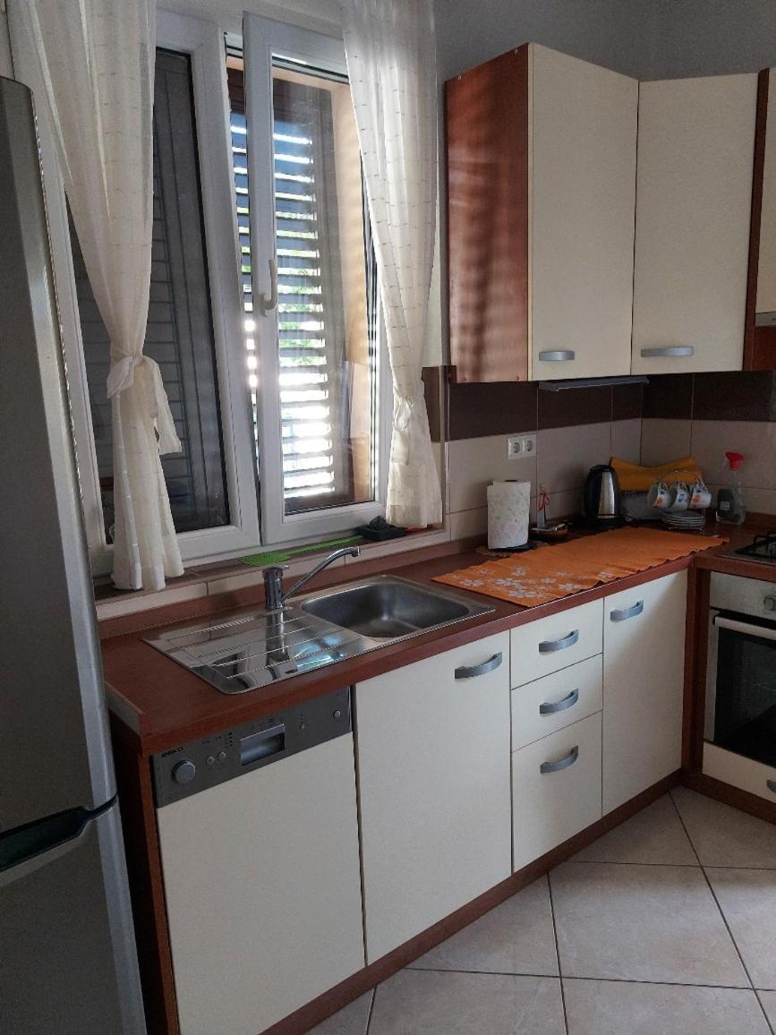 Apartments Nela Jelsa  Habitación foto